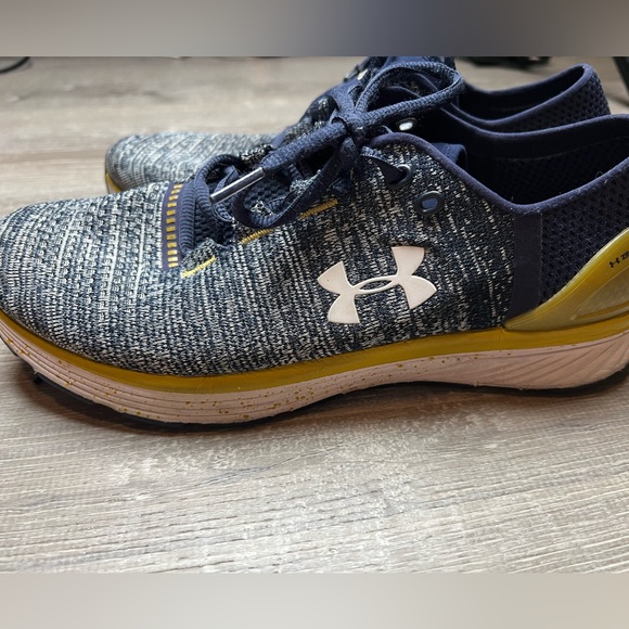 Under Armour Notre Dame Team Charged Bandit 3 Shoes - 9.5 - Picture 4 of 9